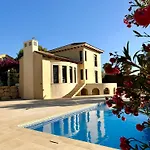Villa Luxury Pool&beach Paradise *